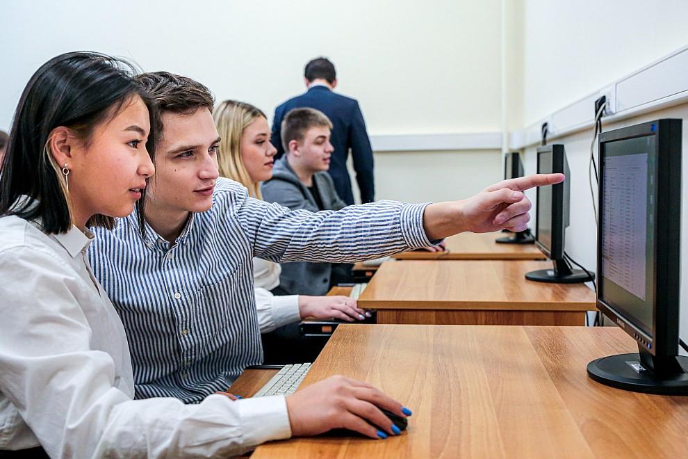 Фото СибУПК открыл новую специальность «Интеграция решений с применением технологий искусственного интеллекта» 2 - Сиб.ФМ Фото СибУПК открыл новую специальность «Интеграция решений с применением технологий искусственного интеллекта» 2