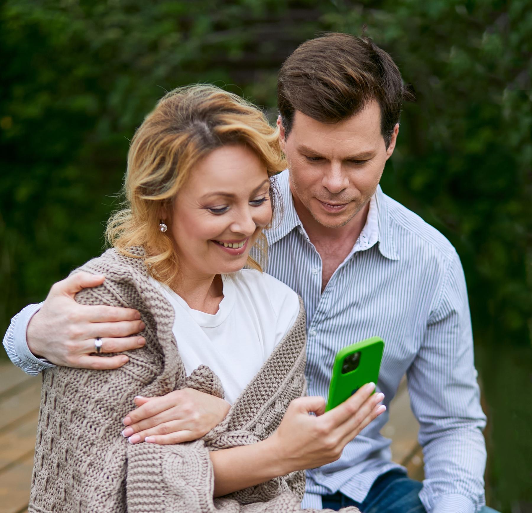 Фото Женщины Новосибирска подружились с ИИ-компаньонами – аналитика Yota 2