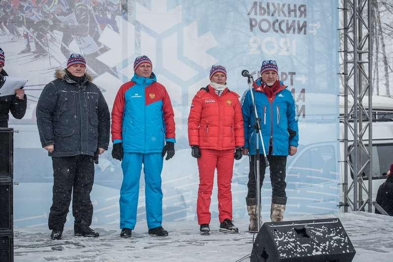 Фото «Лыжня России 2021» – лучшие фото с места стартов в Новосибирске 5