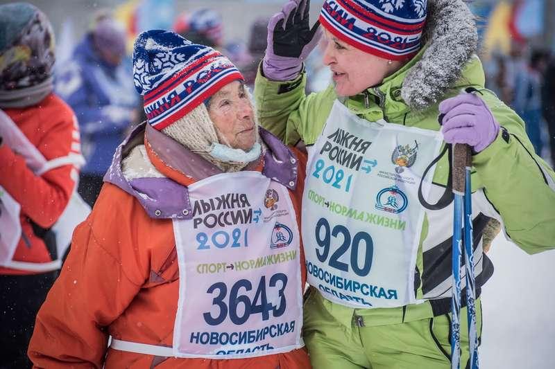 Фото «Лыжня России 2021» – лучшие фото с места стартов в Новосибирске 7
