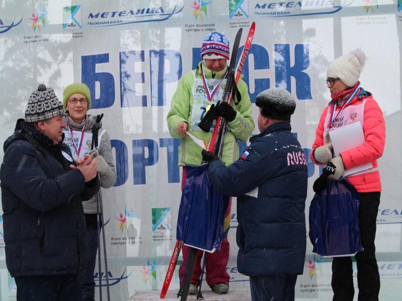 Фото Каждый десятый житель Бердска присоединился к «Лыжне России – 2021» 4