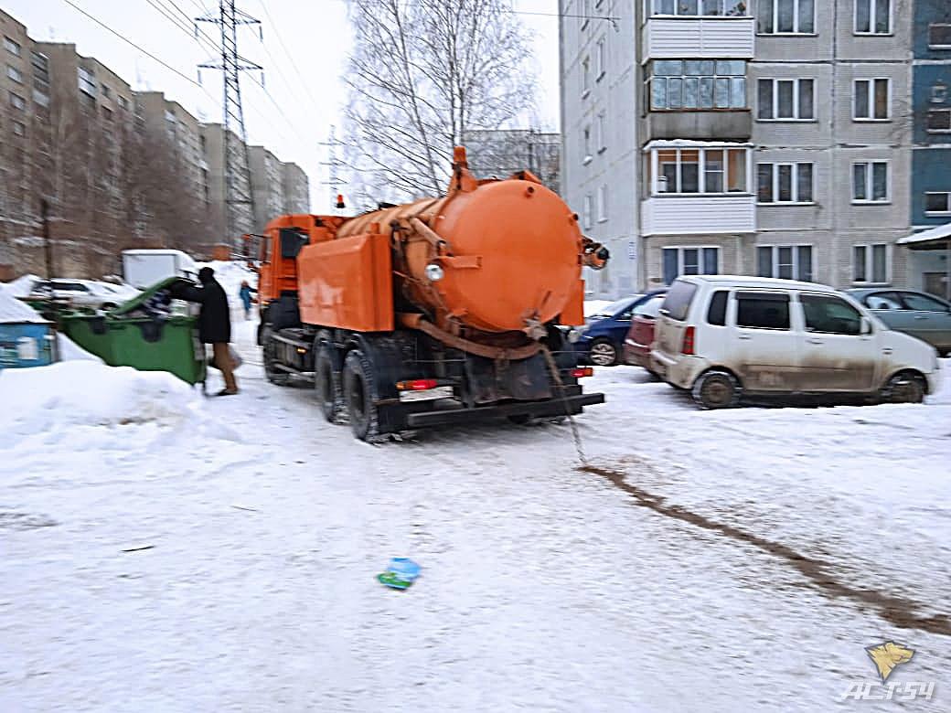 Фото Жители Новосибирска возмутились сливом отходов в 1-ю Ельцовку 2