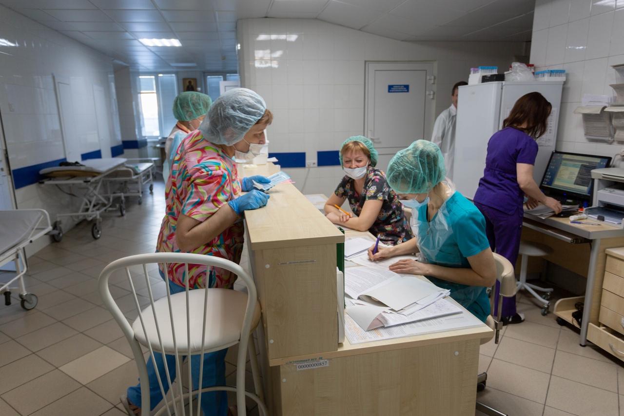 Фото «Они совершенно не готовы к рождению»: как в Новосибирске выхаживают недоношенных младенцев 7