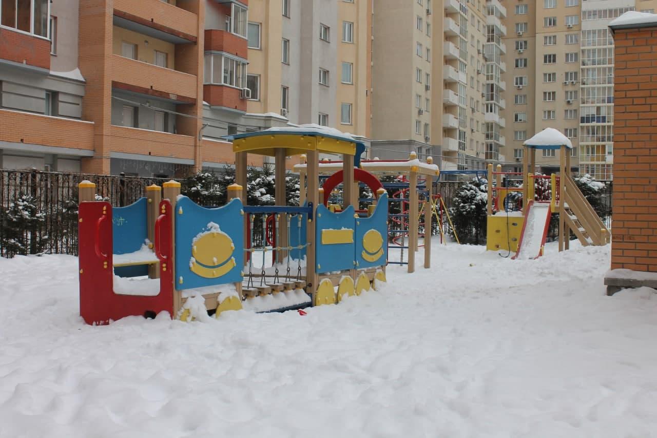 Фото «Дети орут, их успокоить не могут»: председатель ТСЖ объявила войну частному детскому саду в Новосибирске 9