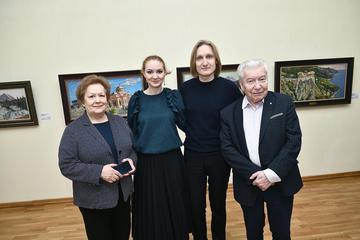 Фото «Дорога за горизонт»: выставка Николая Давыдова открылась в Новосибирске 6