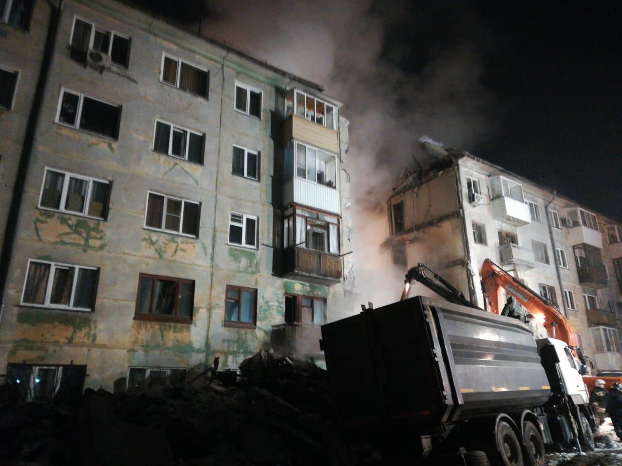 Фото В Новосибирске продолжается разбор завалов после взрыва газа: показываем, что происходит на месте ЧП 6