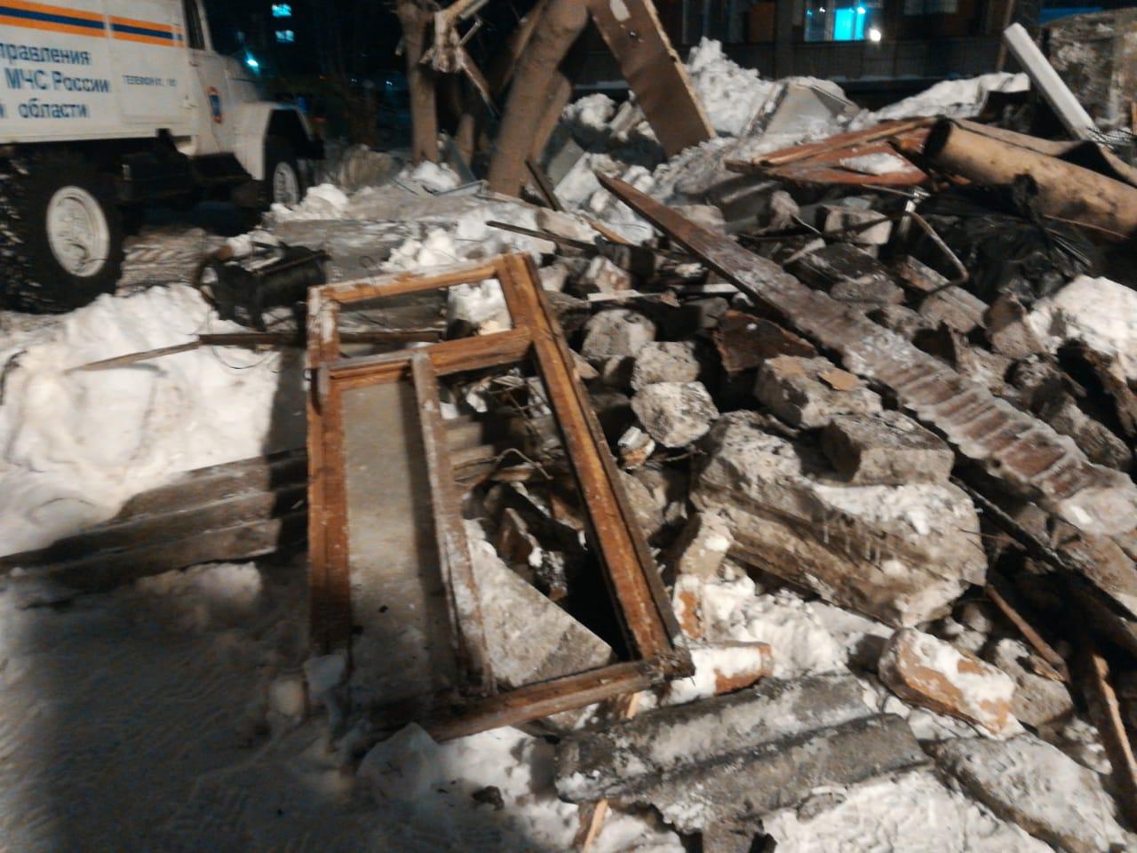 Фото В Новосибирске продолжается разбор завалов после взрыва газа: показываем, что происходит на месте ЧП 4