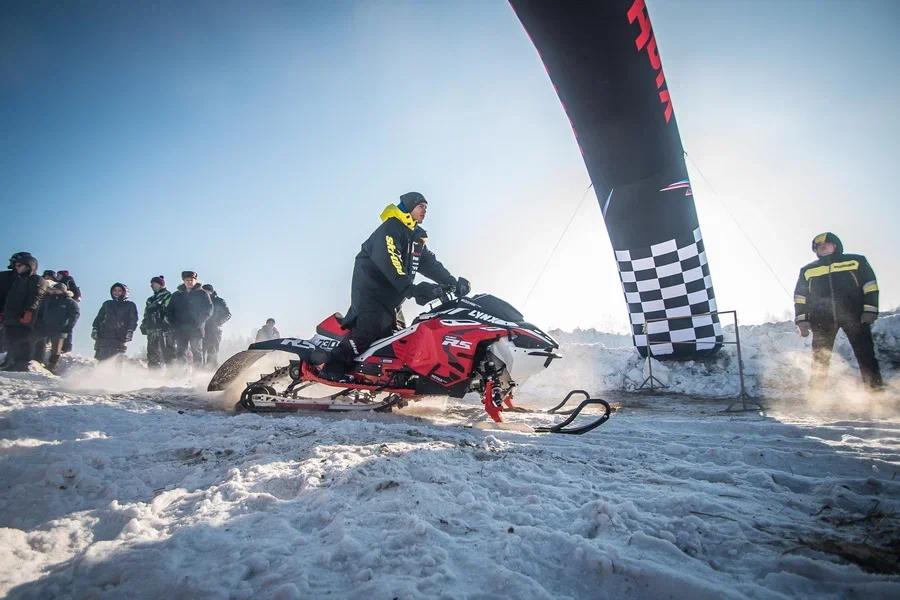 Фото В Новосибирске прошел Кубок Федерации по кроссу на снегоходах — фотоотчёт 7