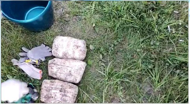 Фото В Новосибирске арестовали наркодилера-оптовика с 3 килограммами мефедрона 2