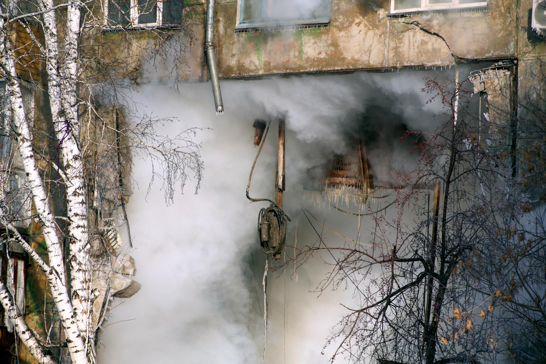 Фото Восстановлению не подлежит: в Новосибирске из-за взрыва газа обрушились подъезды пятиэтажки 20
