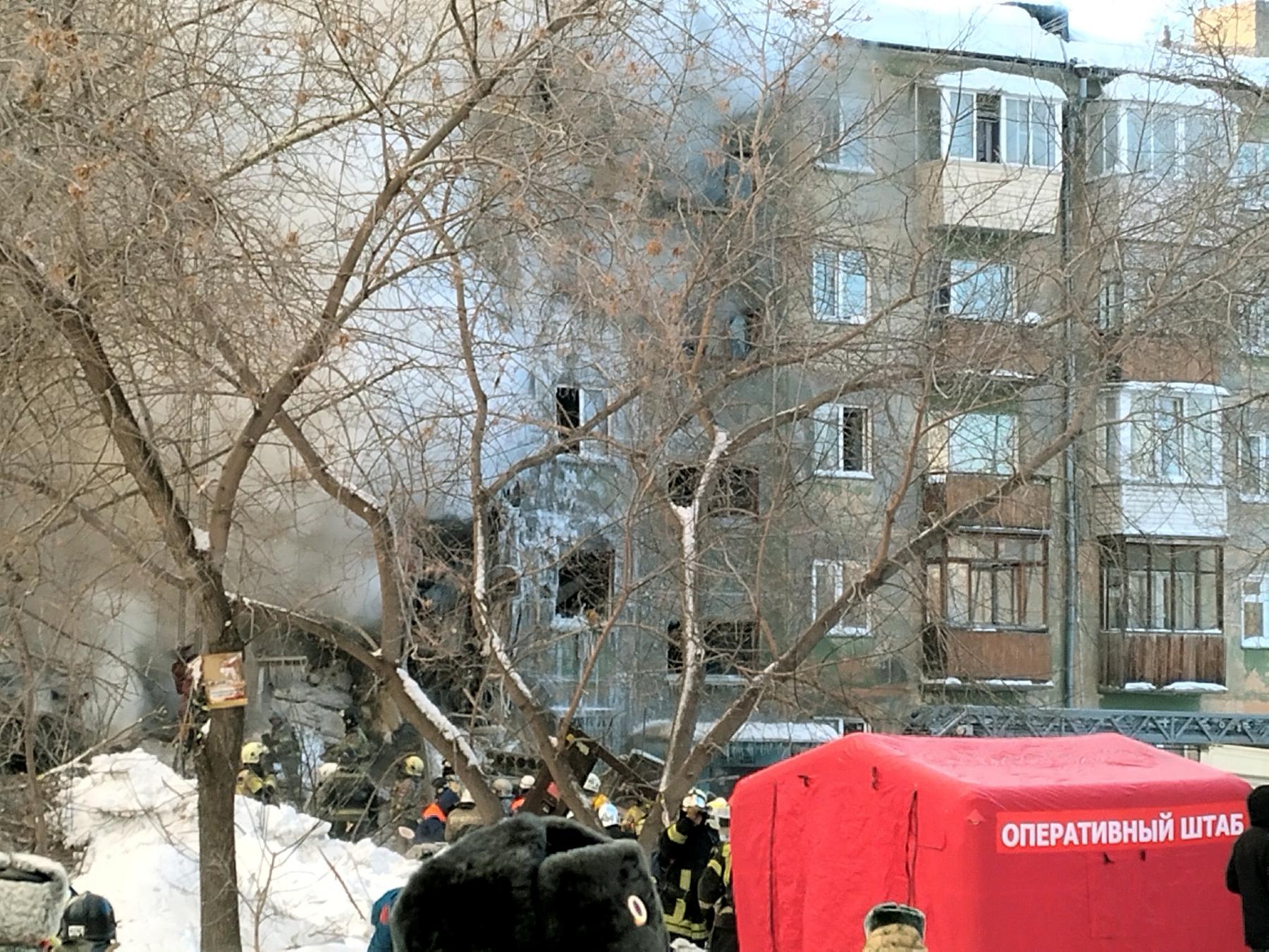 Фото Восстановлению не подлежит: в Новосибирске из-за взрыва газа обрушились подъезды пятиэтажки 29