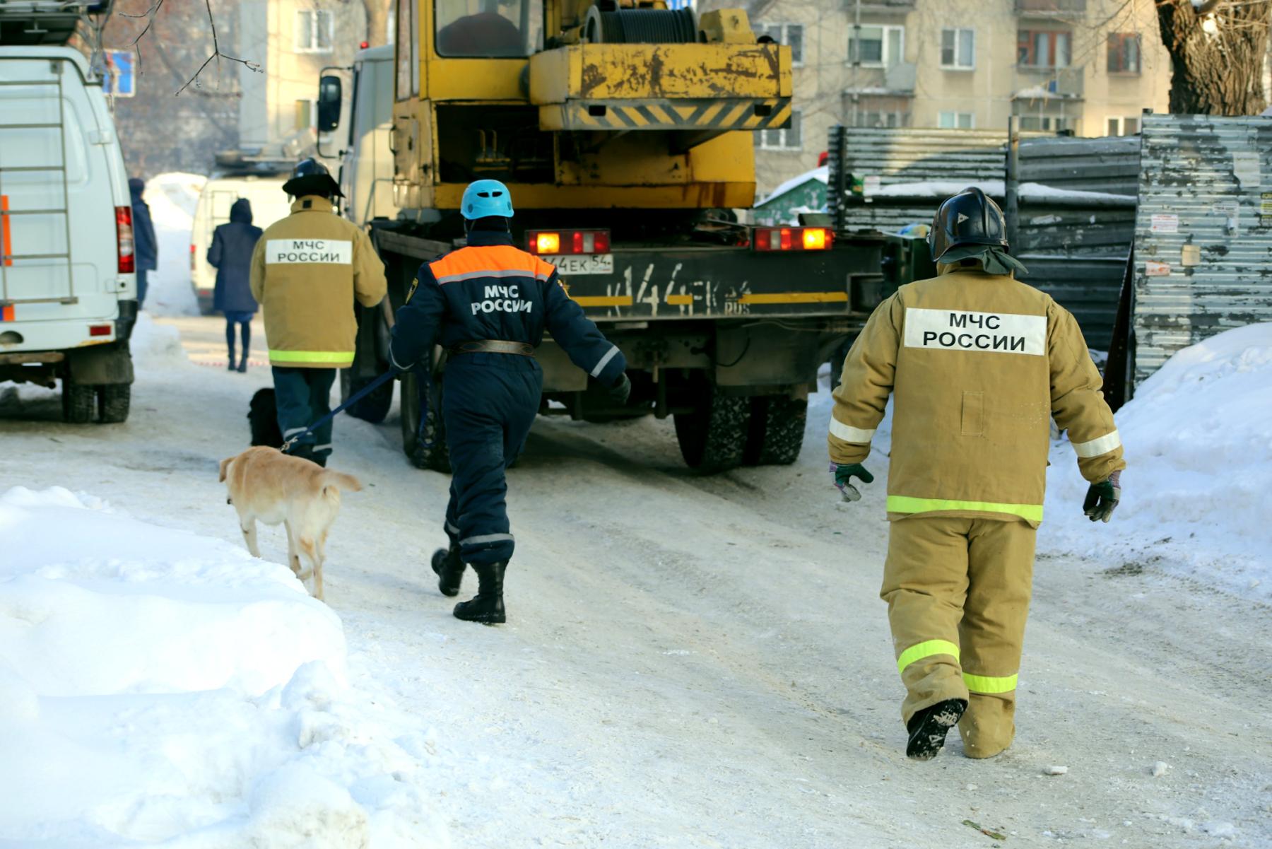 Фото Восстановлению не подлежит: в Новосибирске из-за взрыва газа обрушились подъезды пятиэтажки 31