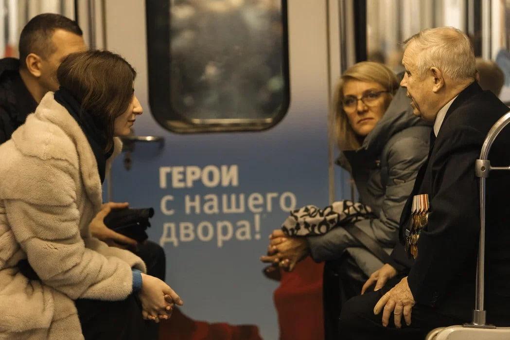 Фото «Герои с нашего двора!»: новый поезд в новосибирском метро 8