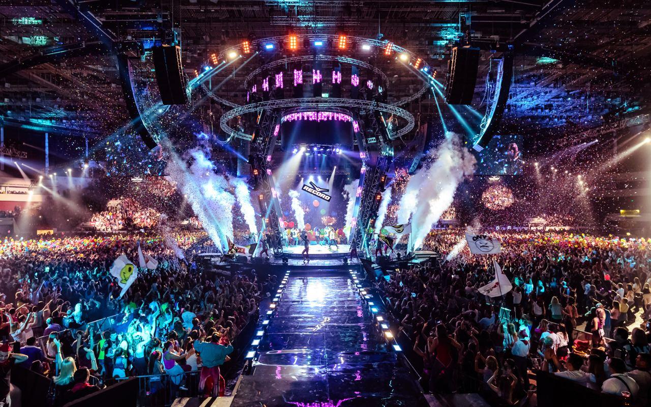 Дискотека 90-х. Супер дискотека зарубежных 90 х. Дискотека 90-х обложка. Супер дискотека зарубежных 90 х. Супердискотека 90х 2011.