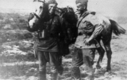 Фото Взрыв на передовой и помощь раненым. Госархив опубликовал кадры новосибирцев на фронте в годы ВОВ 4 - Сиб.ФМ Фото Взрыв на передовой и помощь раненым. Госархив опубликовал кадры новосибирцев на фронте в годы ВОВ 4