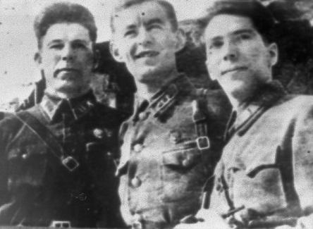 Фото Взрыв на передовой и помощь раненым. Госархив опубликовал кадры новосибирцев на фронте в годы ВОВ 5 - Сиб.ФМ Фото Взрыв на передовой и помощь раненым. Госархив опубликовал кадры новосибирцев на фронте в годы ВОВ 5