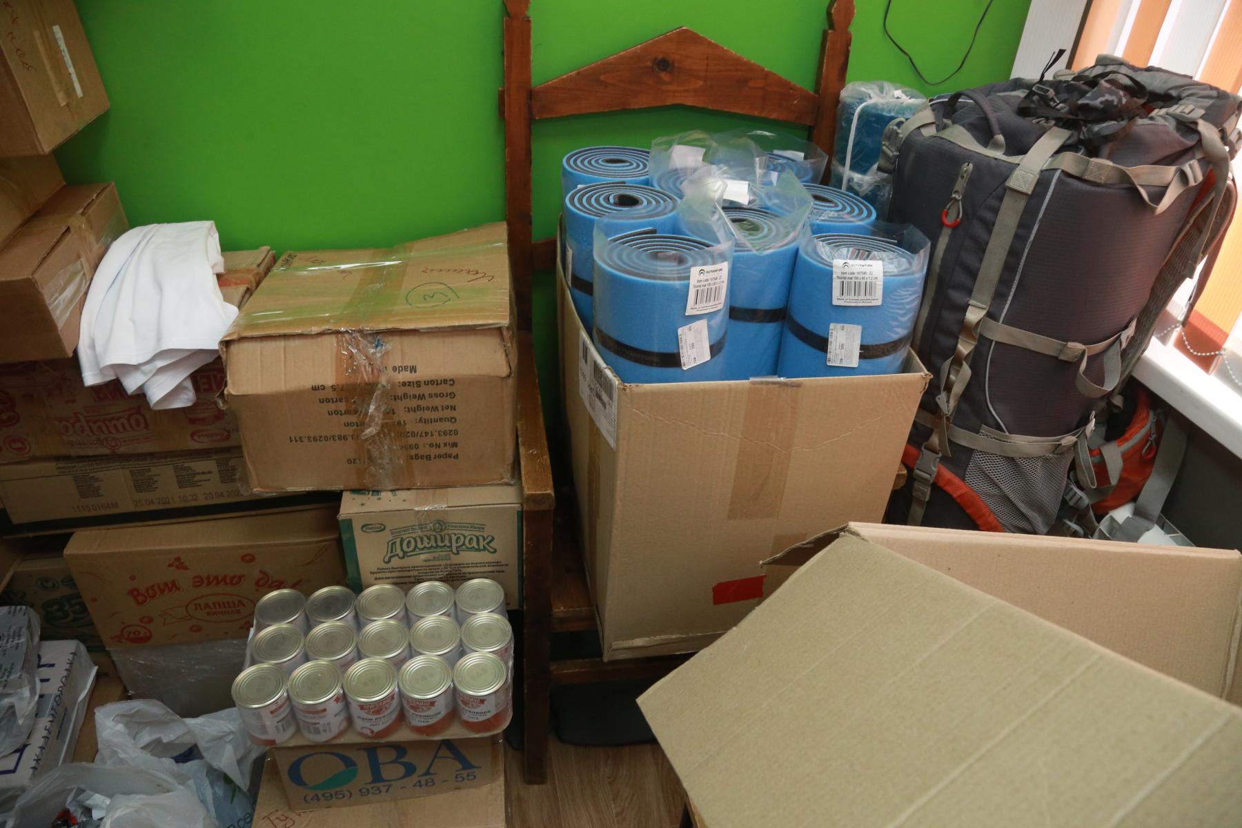 Фото Мэр Максим Кудрявцев - единый координационный центр сбора и доставки гуманитарных грузов для СВО создан в Новосибирске 2