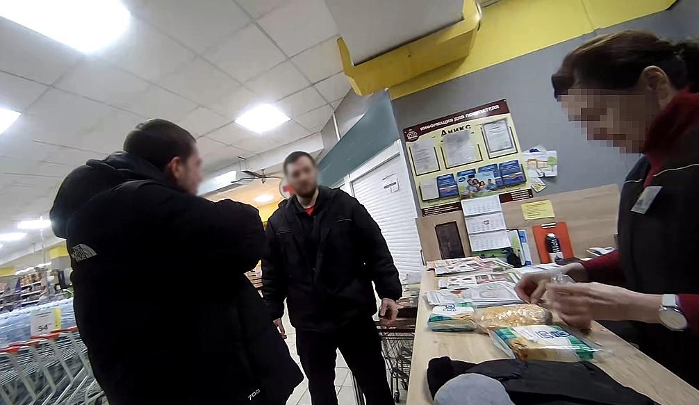 Фото В Новосибирске продавец супермаркета попался на обмане покупателя 3 - Сиб.ФМ Фото В Новосибирске продавец супермаркета попался на обмане покупателя 3