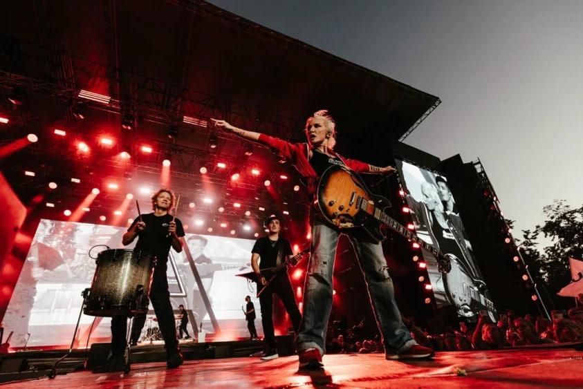 Фото Смертельное ДТП и отмена концерта Арбениной: главные новости Новосибирской области за 4 февраля 3 - Сиб.ФМ Фото Смертельное ДТП и отмена концерта Арбениной: главные новости Новосибирской области за 4 февраля 3