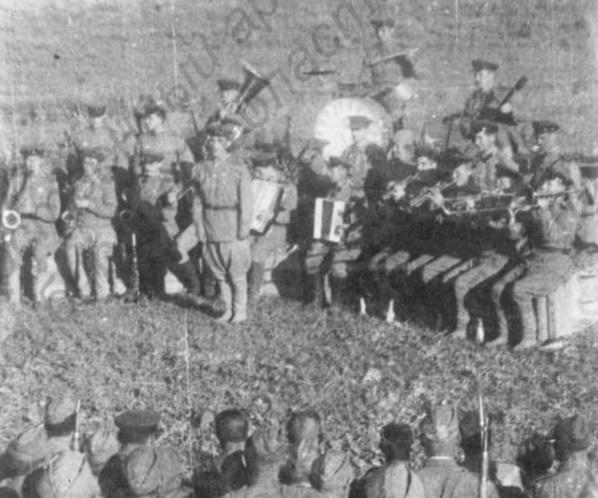 Фото Взрыв на передовой и помощь раненым. Госархив опубликовал кадры новосибирцев на фронте в годы ВОВ 20 - Сиб.ФМ Фото Взрыв на передовой и помощь раненым. Госархив опубликовал кадры новосибирцев на фронте в годы ВОВ 20