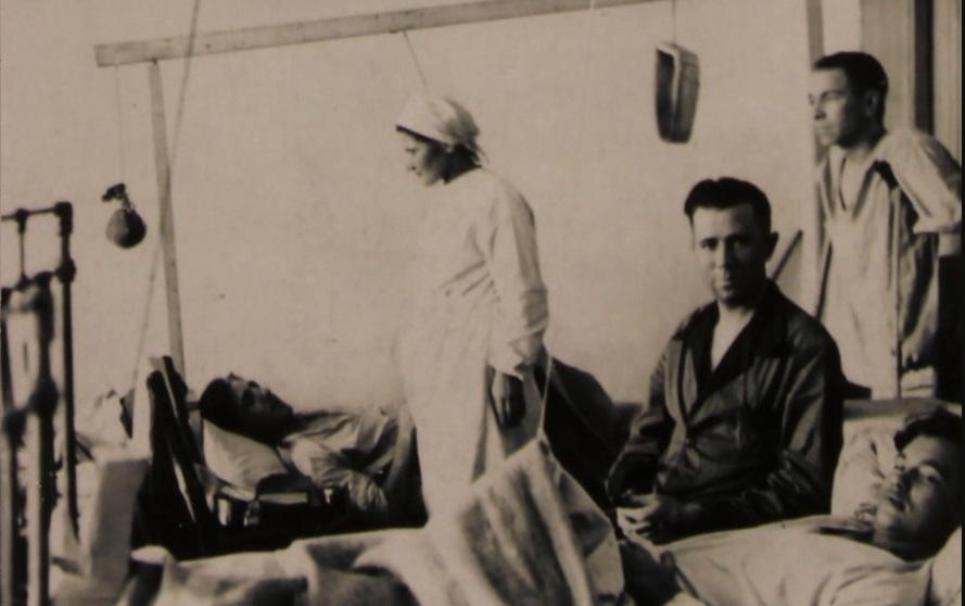 Фото Взрыв на передовой и помощь раненым. Госархив опубликовал кадры новосибирцев на фронте в годы ВОВ 6 - Сиб.ФМ Фото Взрыв на передовой и помощь раненым. Госархив опубликовал кадры новосибирцев на фронте в годы ВОВ 6