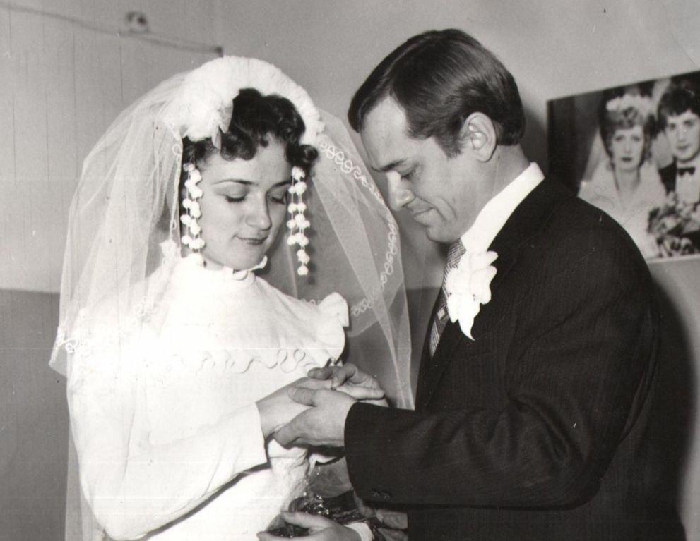 Фото Архивные свадебные кадры из СССР опубликованы в Новосибирске 6 - Сиб.ФМ Фото Архивные свадебные кадры из СССР опубликованы в Новосибирске 6