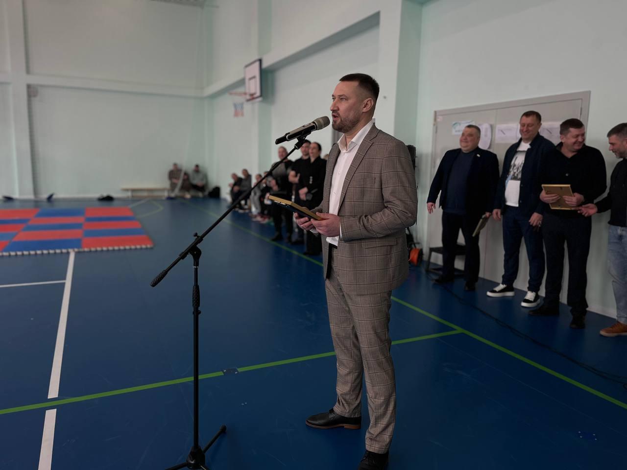 Фото В Толмачёво стартовал турнир по мини-футболу среди районных команд 7