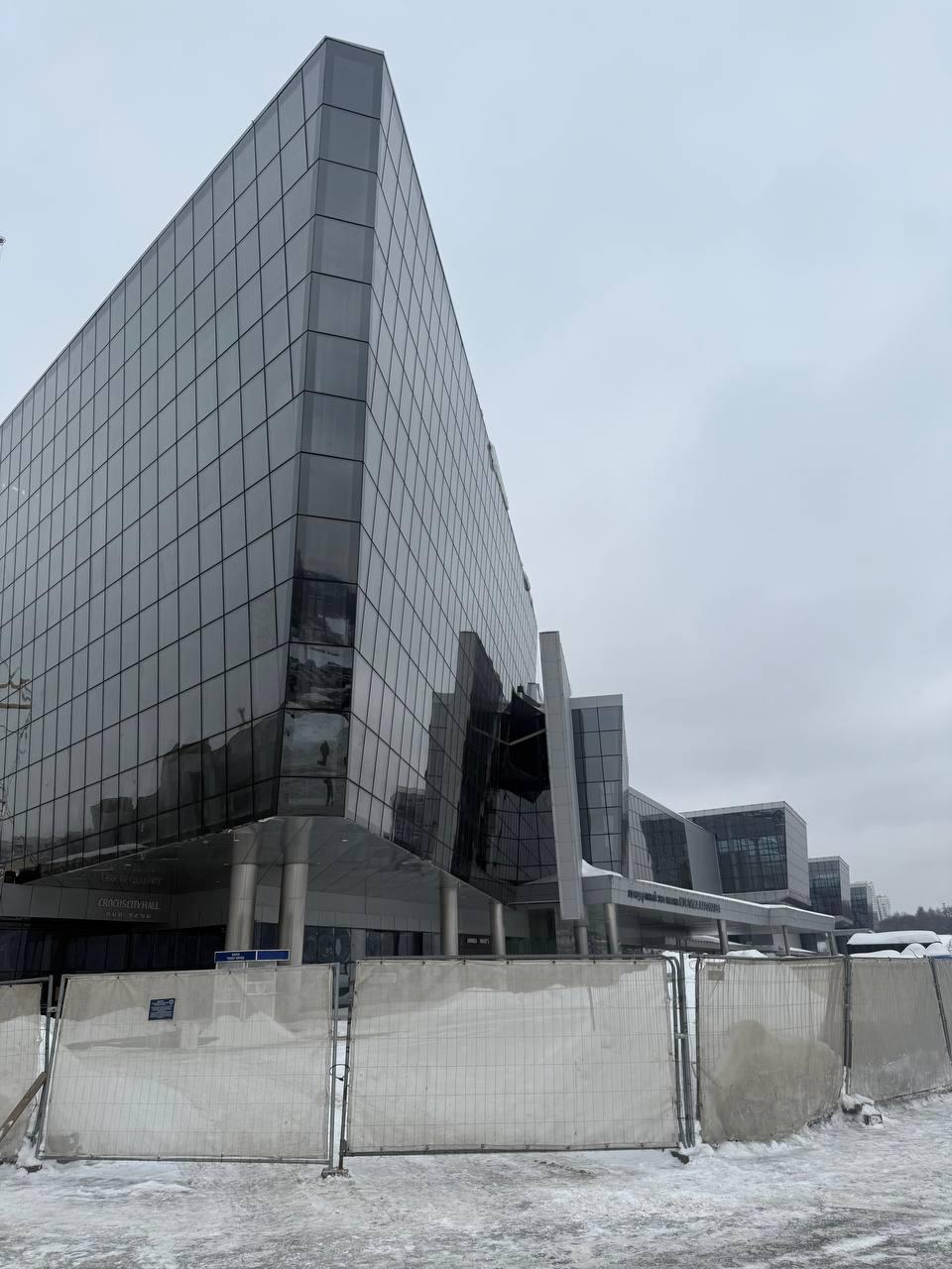 Фото Жительница Новосибирска показала памятник 145 жертвам теракта в «Крокус Сити Холл» 14