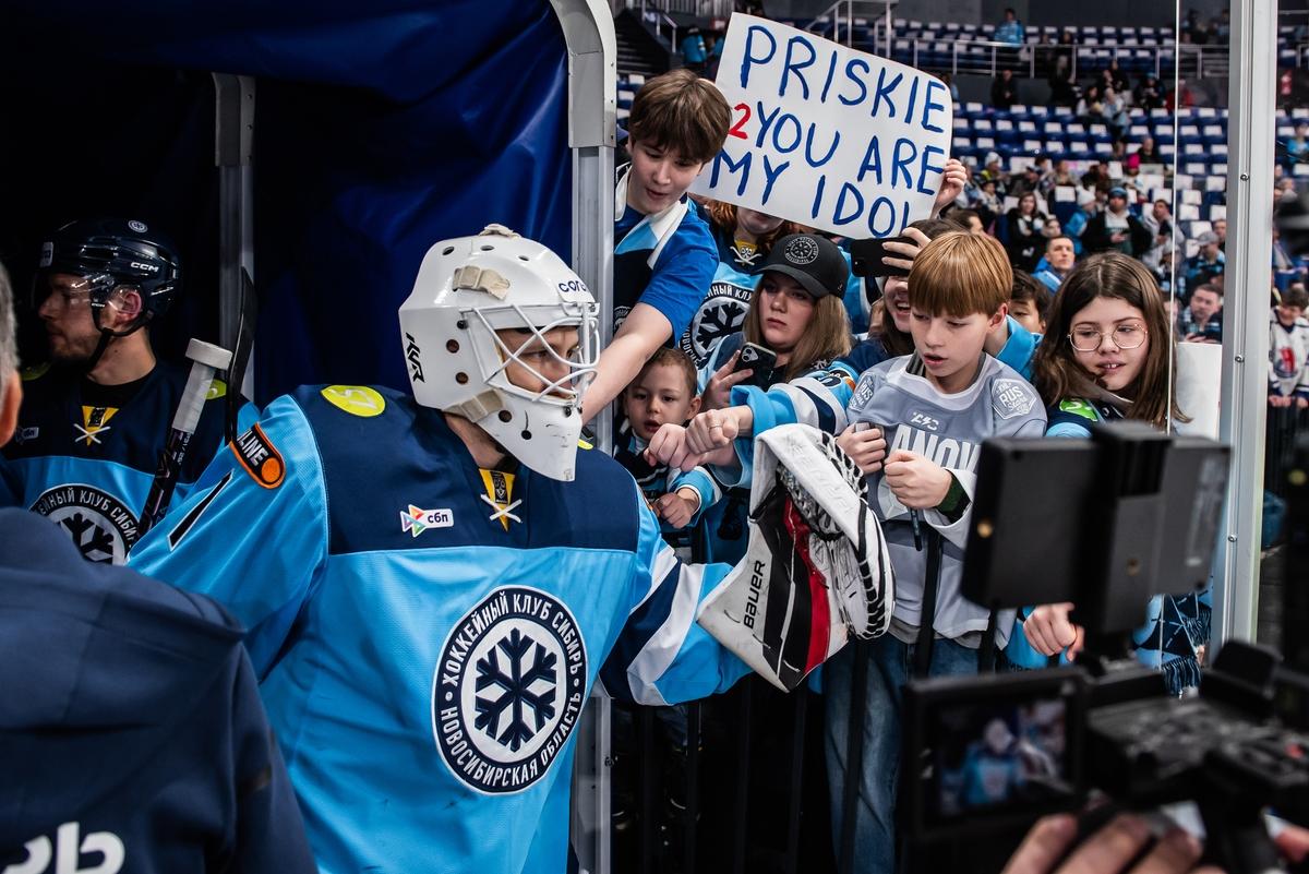 Фото Новосибирская «Сибирь» обидно уступила «Амуру» в овертайме: 20 динамичных кадров матча 4