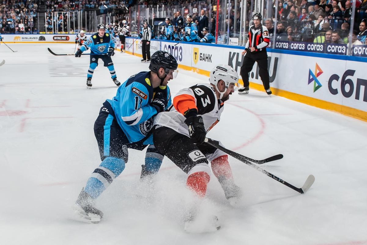 Фото Новосибирская «Сибирь» обидно уступила «Амуру» в овертайме: 20 динамичных кадров матча 12