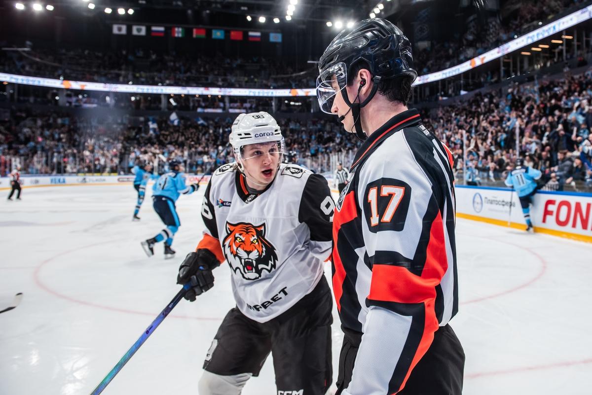 Фото Новосибирская «Сибирь» обидно уступила «Амуру» в овертайме: 20 динамичных кадров матча 17