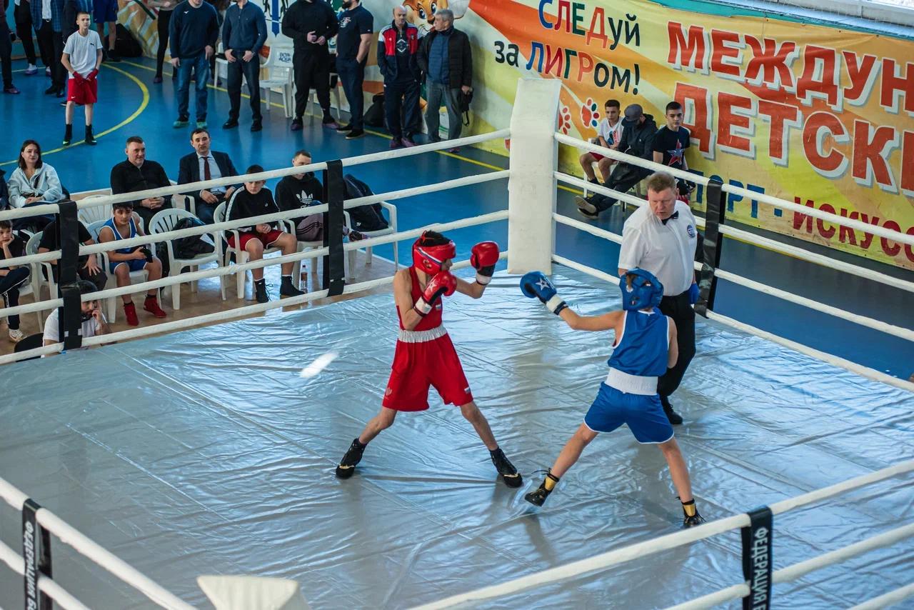 Фото Шум трибун и триумф победителей: в Новосибирске завершились финальные бои первенства по боксу. ФОТОРЕПОРТАЖ 19