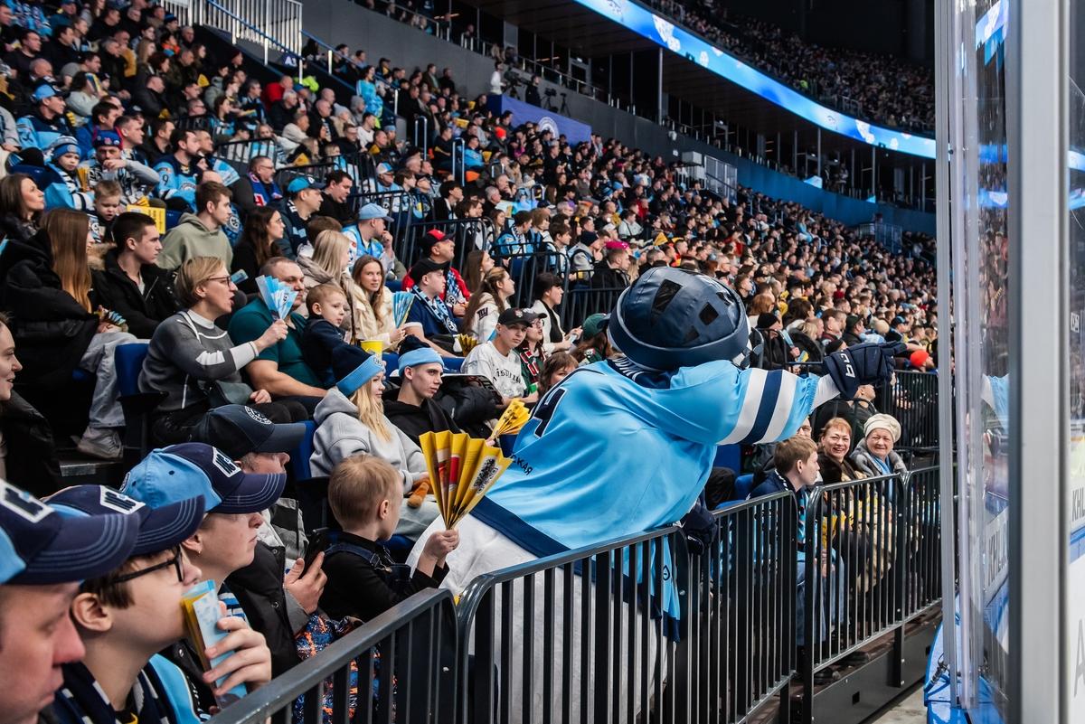 Фото Новосибирская «Сибирь» вырвала победу у «Ак Барса»: яркие кадры напряжённого матча 8