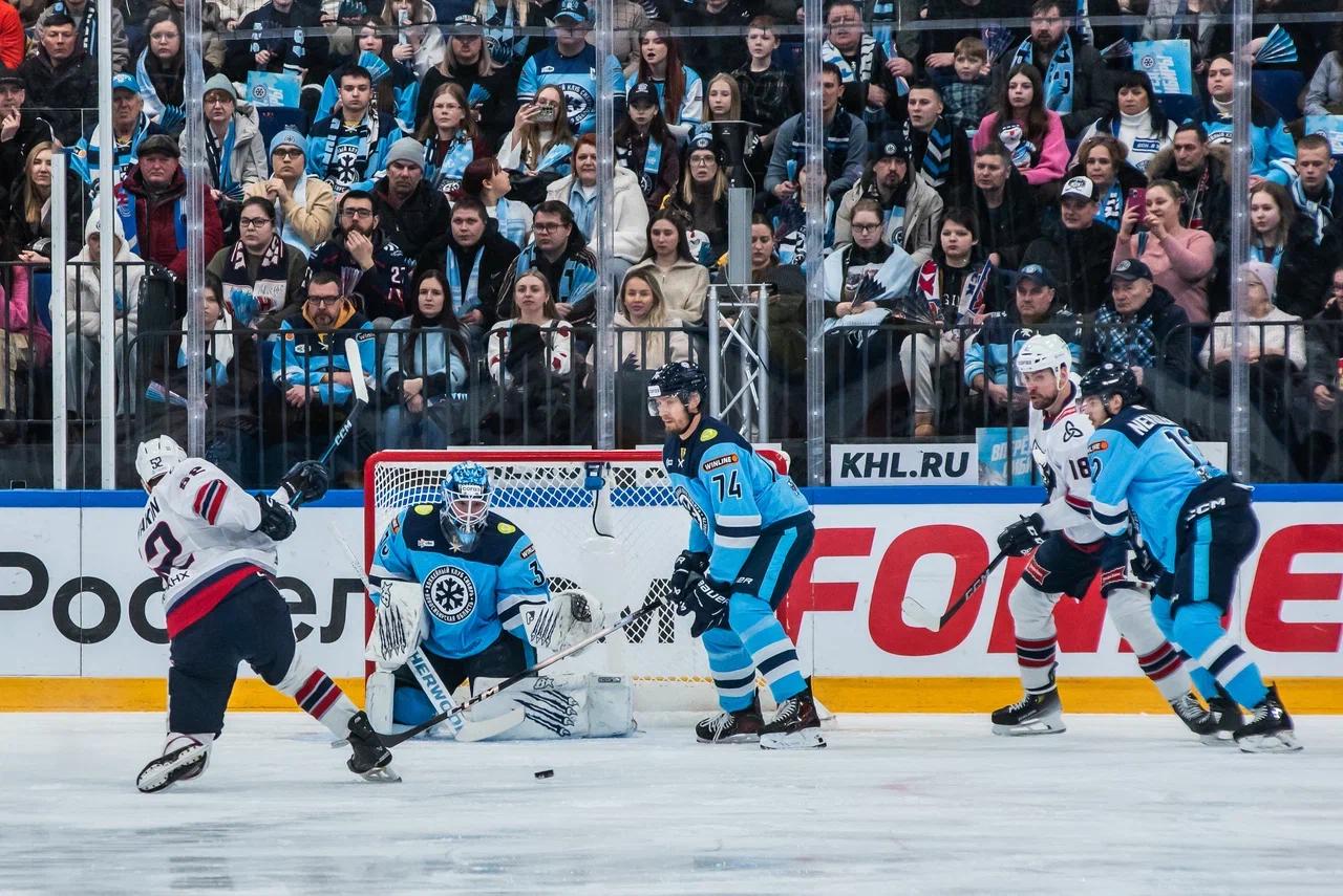 Фото Новосибирский ХК «Сибирь» проиграл «Нефетхимику» дома со счетом 5:2. ФОТОРЕПОРТАЖ 5