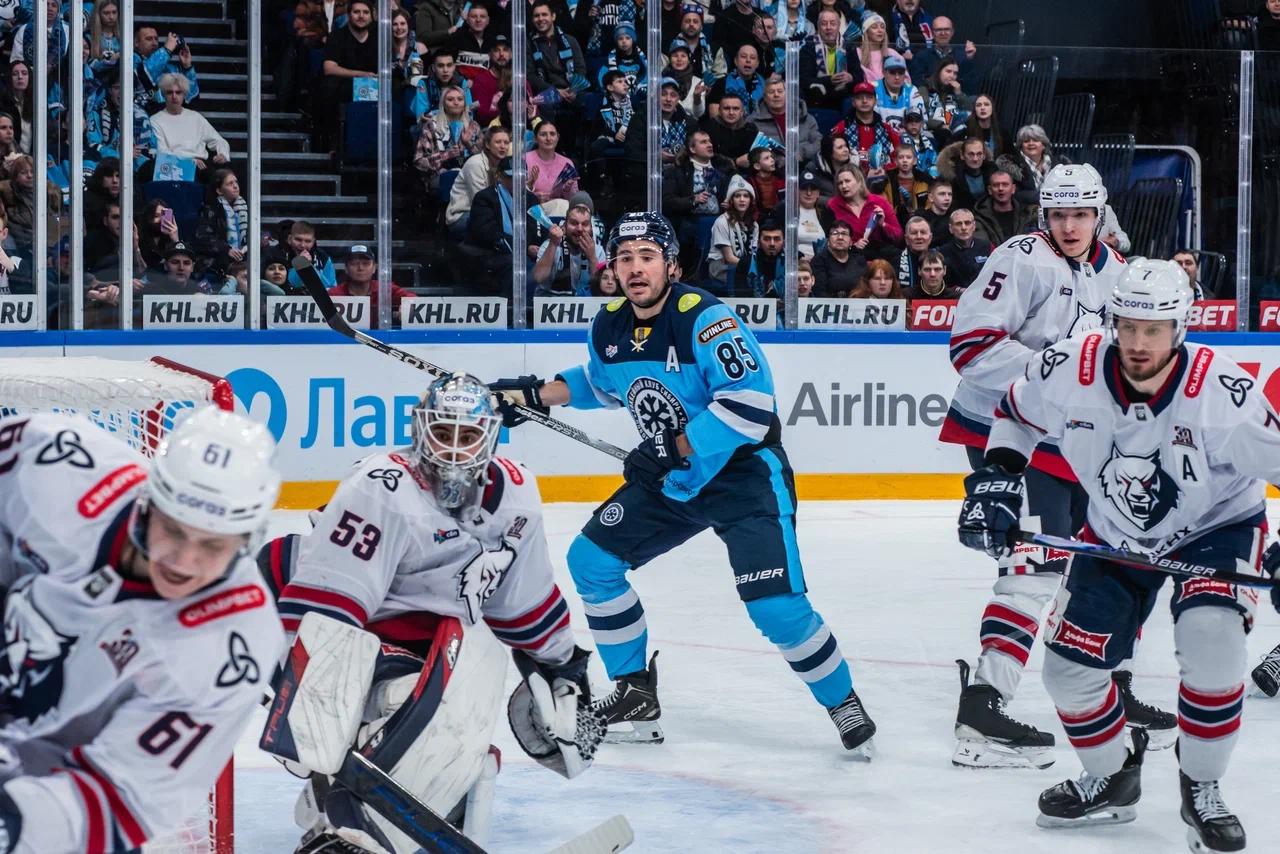 Фото Новосибирский ХК «Сибирь» проиграл «Нефетхимику» дома со счетом 5:2. ФОТОРЕПОРТАЖ 8