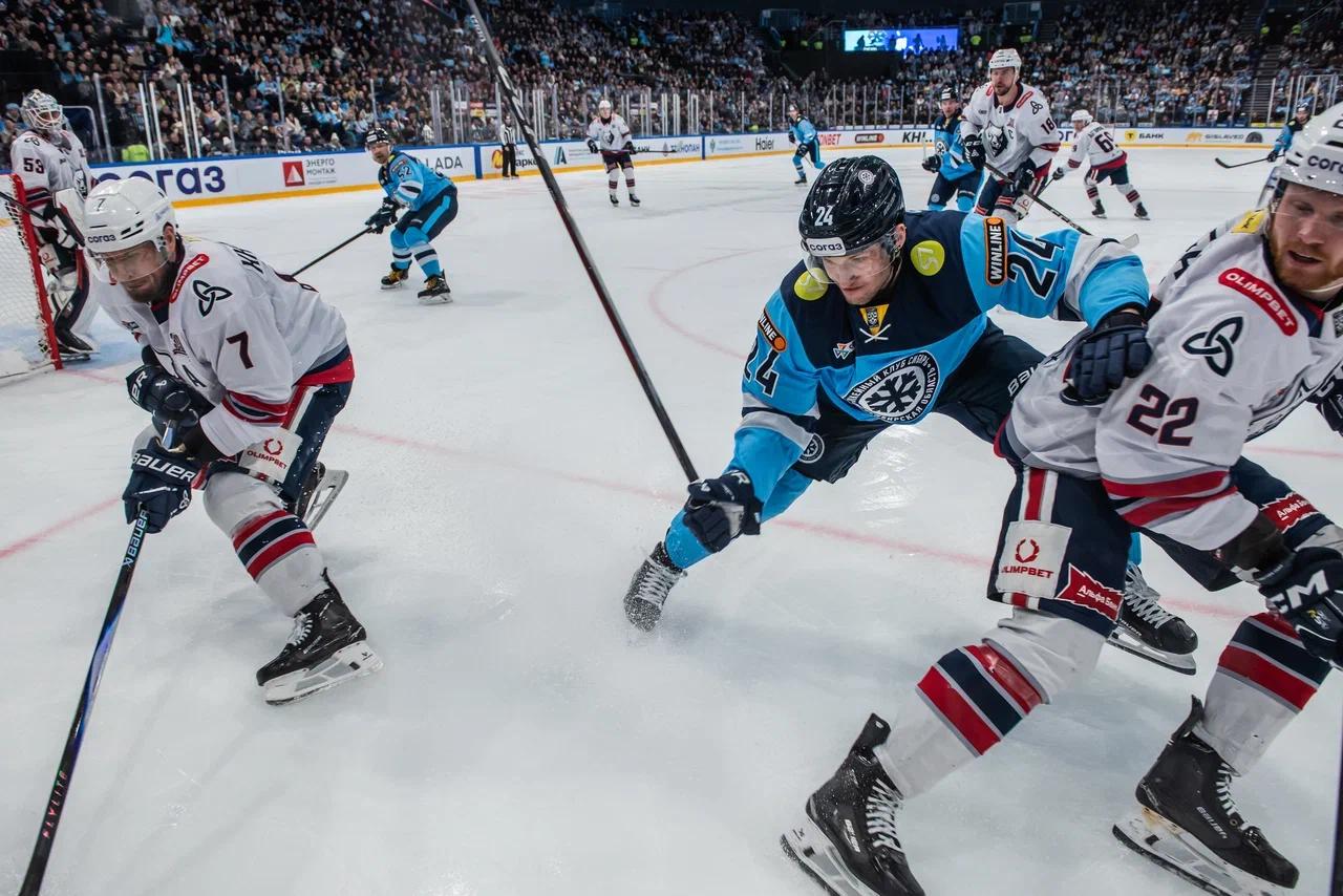 Фото Новосибирский ХК «Сибирь» проиграл «Нефетхимику» дома со счетом 5:2. ФОТОРЕПОРТАЖ 12