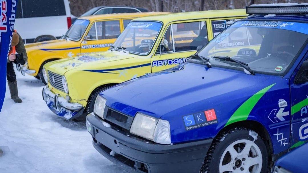 Фото В Новосибирске прошёл 4-ый этап Дрифт Зимы: 20 крышесносных фото 8
