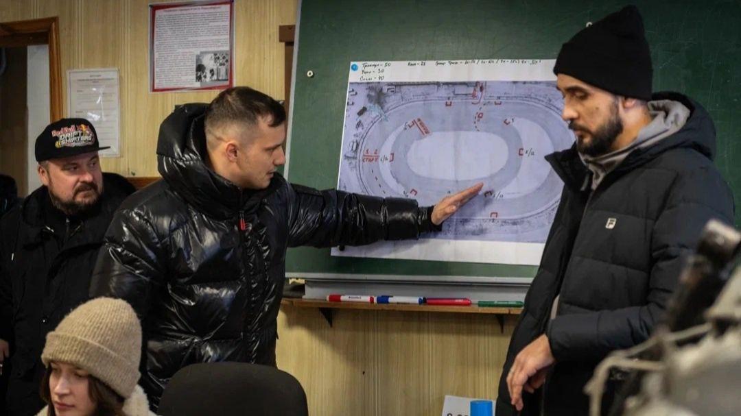 Фото В Новосибирске прошёл 4-ый этап Дрифт Зимы: 20 крышесносных фото 5