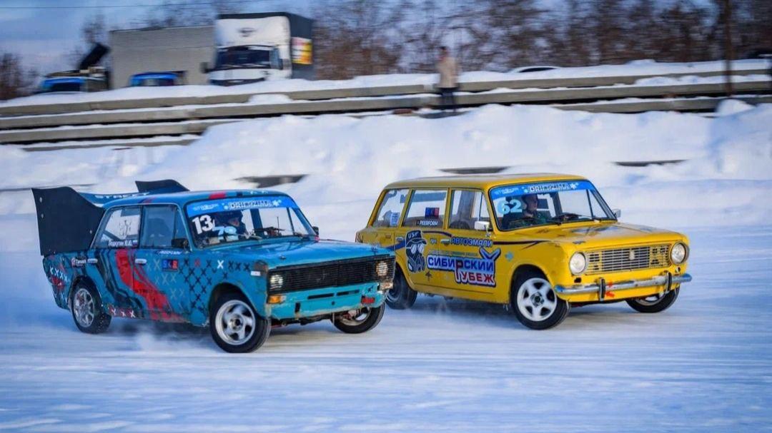 Фото В Новосибирске прошёл 4-ый этап Дрифт Зимы: 20 крышесносных фото 11