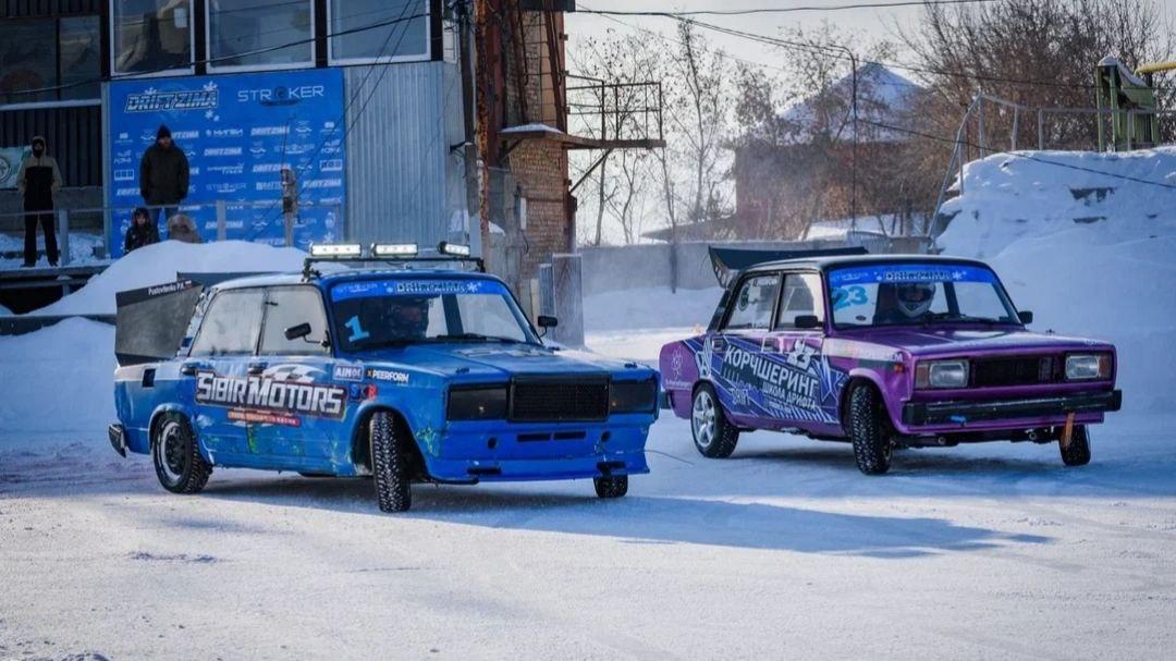 Фото В Новосибирске прошёл 4-ый этап Дрифт Зимы: 20 крышесносных фото 13