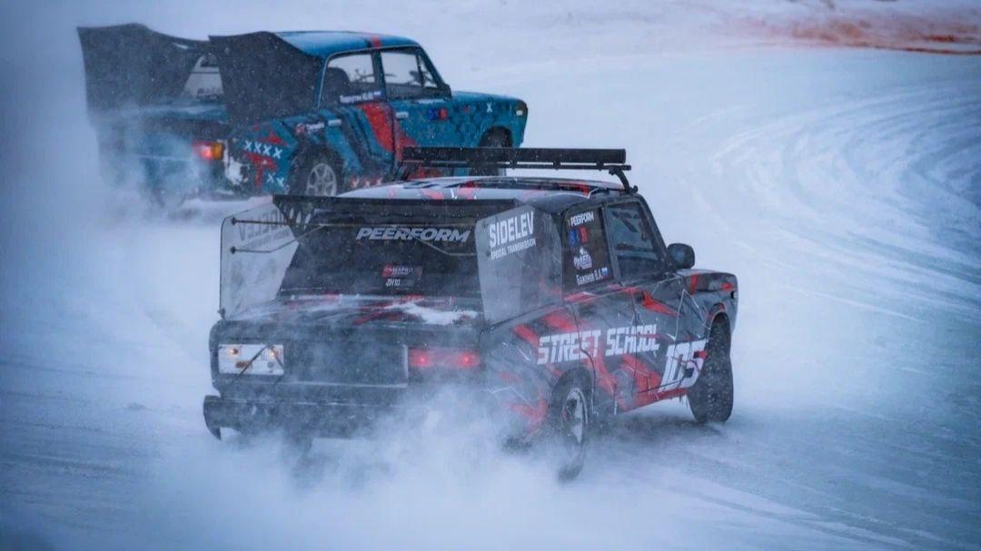 Фото В Новосибирске прошёл 4-ый этап Дрифт Зимы: 20 крышесносных фото 3