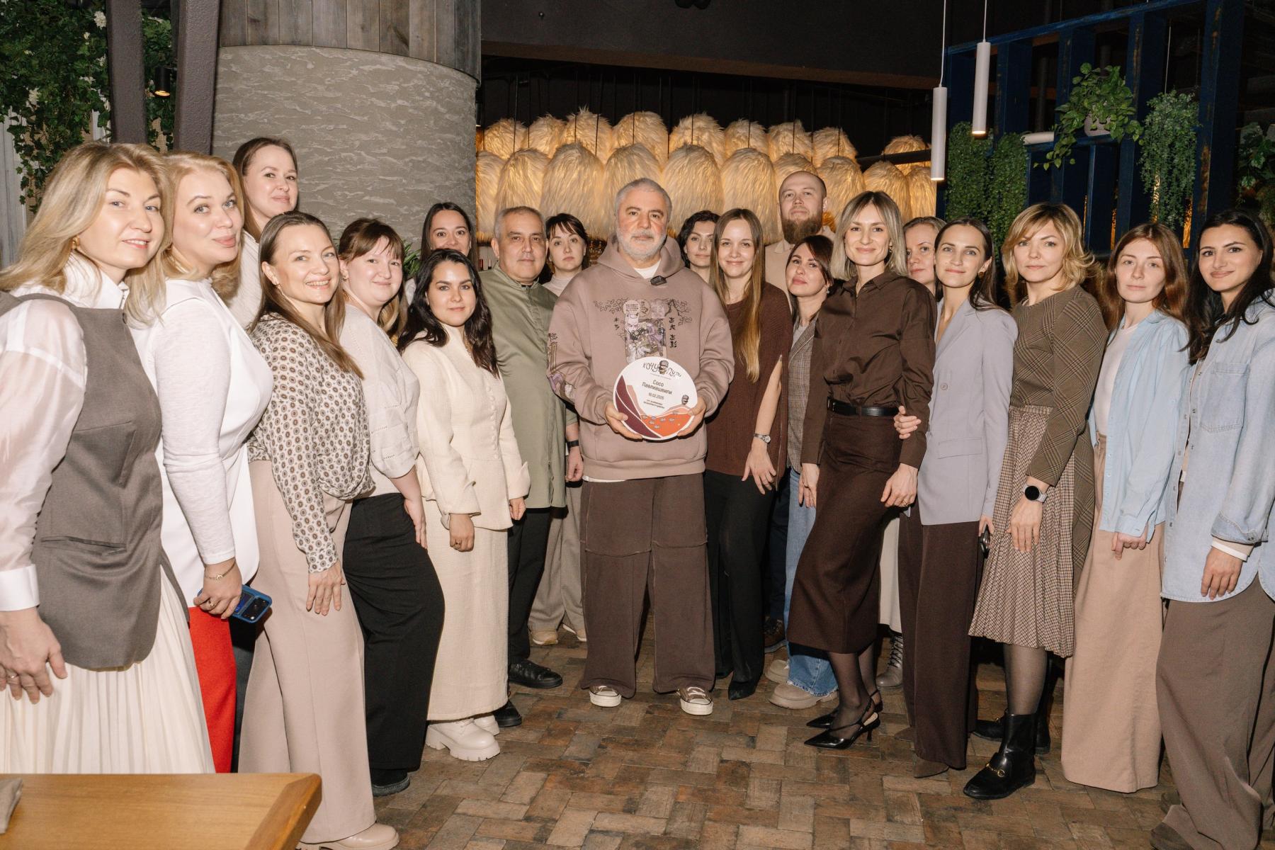 Фото Сосо Павлиашвили устроил аншлаг в новосибирском ресторане «Хочу Пури» 2