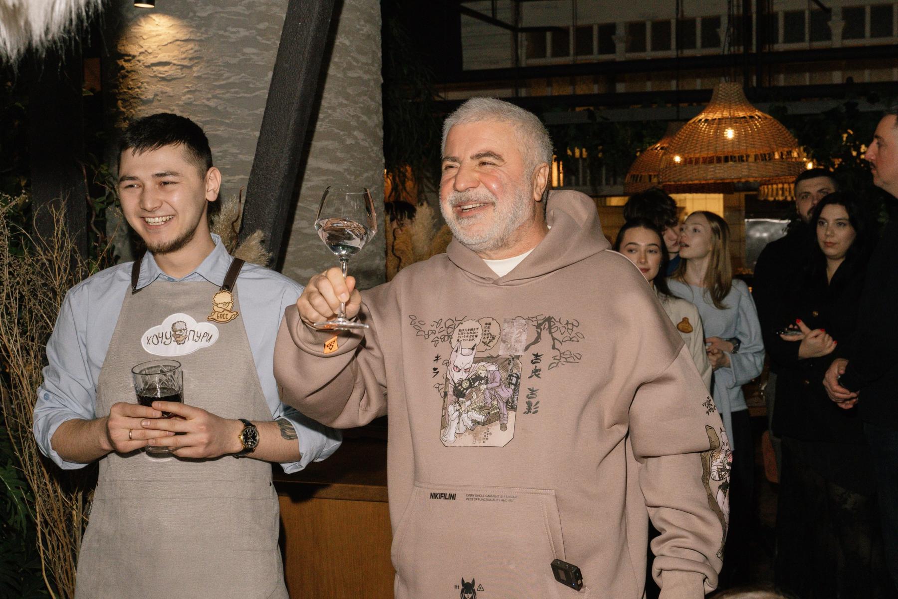 Фото Сосо Павлиашвили устроил аншлаг в новосибирском ресторане «Хочу Пури» 3