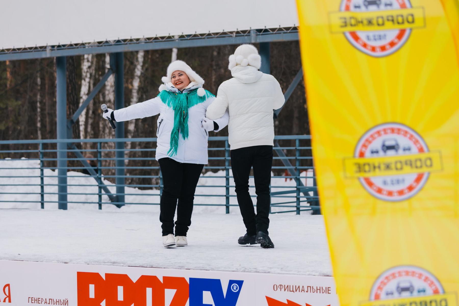 Фото В Новосибирске с размахом отпраздновали Масленицу: яркие кадры проводов зимы в Заельцовском парке 27
