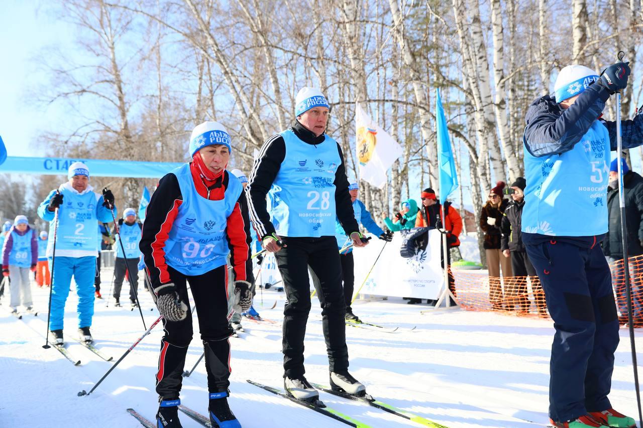 Фото В Новосибирске прошла «Лыжня России-2026»: яркие и эмоциональные кадры спортивного праздника 10 - Сиб.ФМ Фото В Новосибирске прошла «Лыжня России-2026»: яркие и эмоциональные кадры спортивного праздника 10