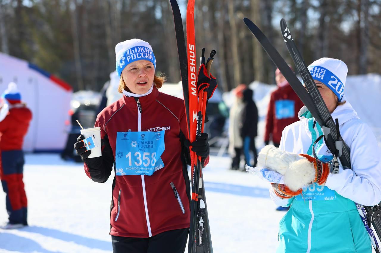 Фото В Новосибирске прошла «Лыжня России-2026»: яркие и эмоциональные кадры спортивного праздника 34 - Сиб.ФМ Фото В Новосибирске прошла «Лыжня России-2026»: яркие и эмоциональные кадры спортивного праздника 34
