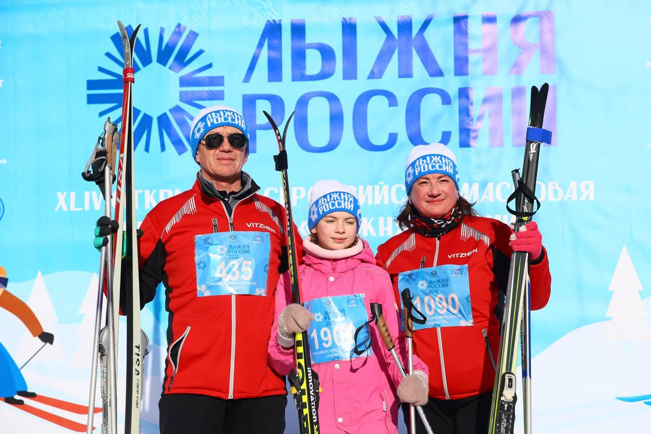 Фото В Новосибирске прошла «Лыжня России-2026»: яркие и эмоциональные кадры спортивного праздника 37 - Сиб.ФМ Фото В Новосибирске прошла «Лыжня России-2026»: яркие и эмоциональные кадры спортивного праздника 37