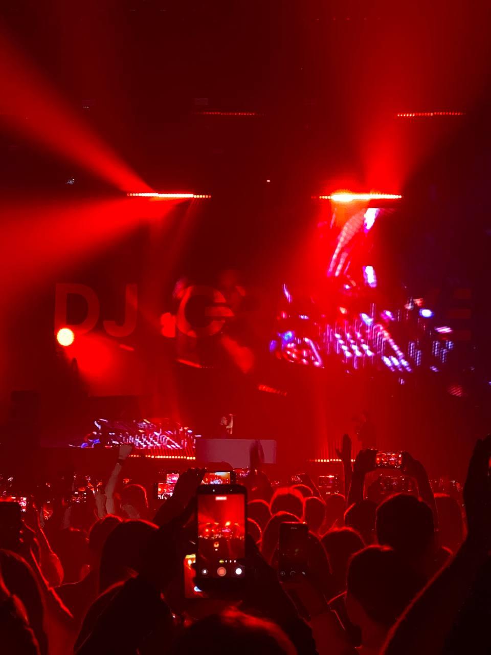 Фото «Крошка моя» и «18 мне уже»: в Новосибирске начался концерт группы «Руки Вверх». ОНЛАЙН 2