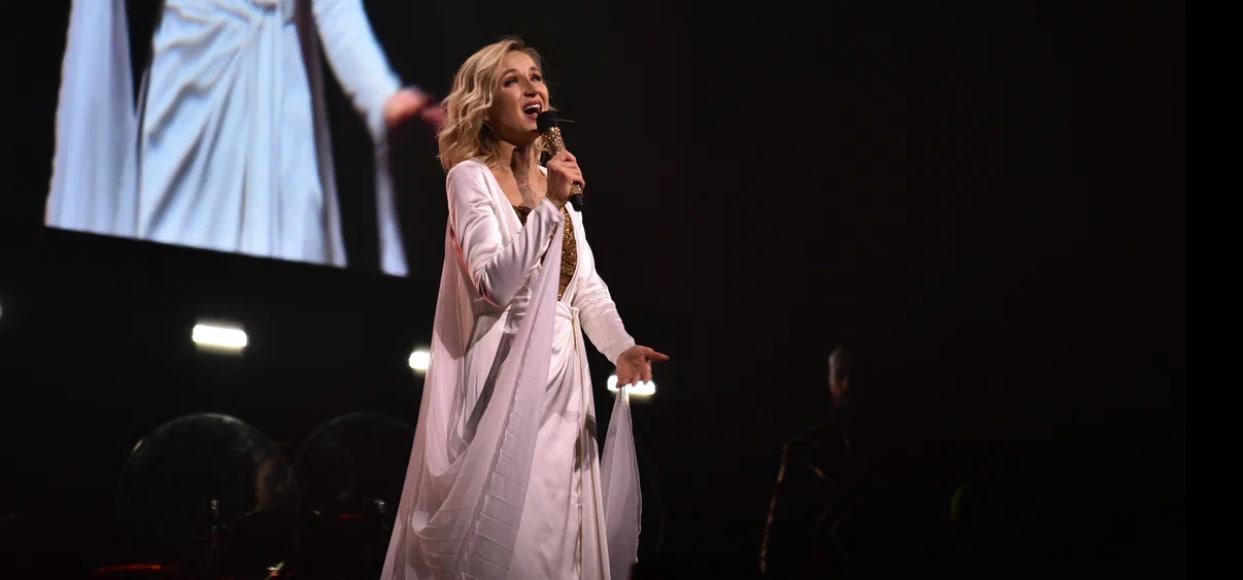 Фото Яркие образы Полины Гагариной на концерте в Новосибирске: опубликовано 7 кадров 6