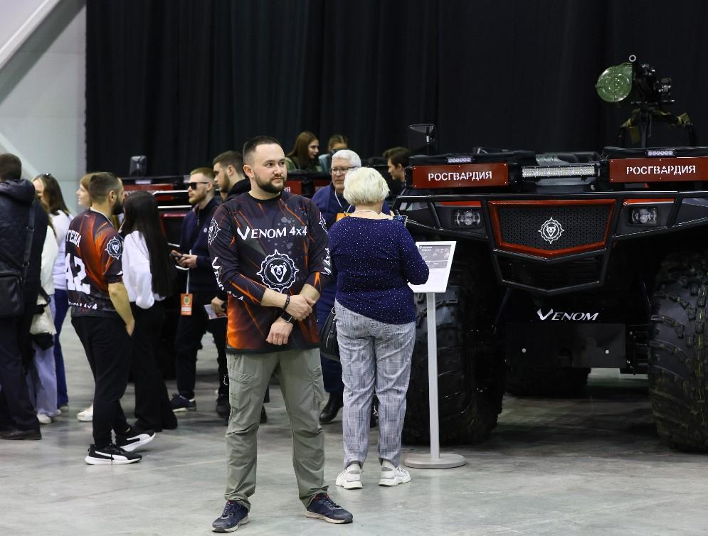 Фото Мото-адреналин на выставке «Активный отдых»: гонки эндуро, фристайл и школа безопасности для подростков! 2